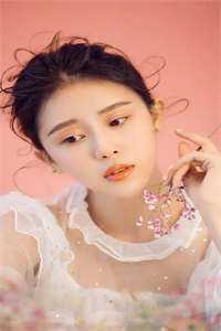 下山退婚，总裁未婚妻让我真香了